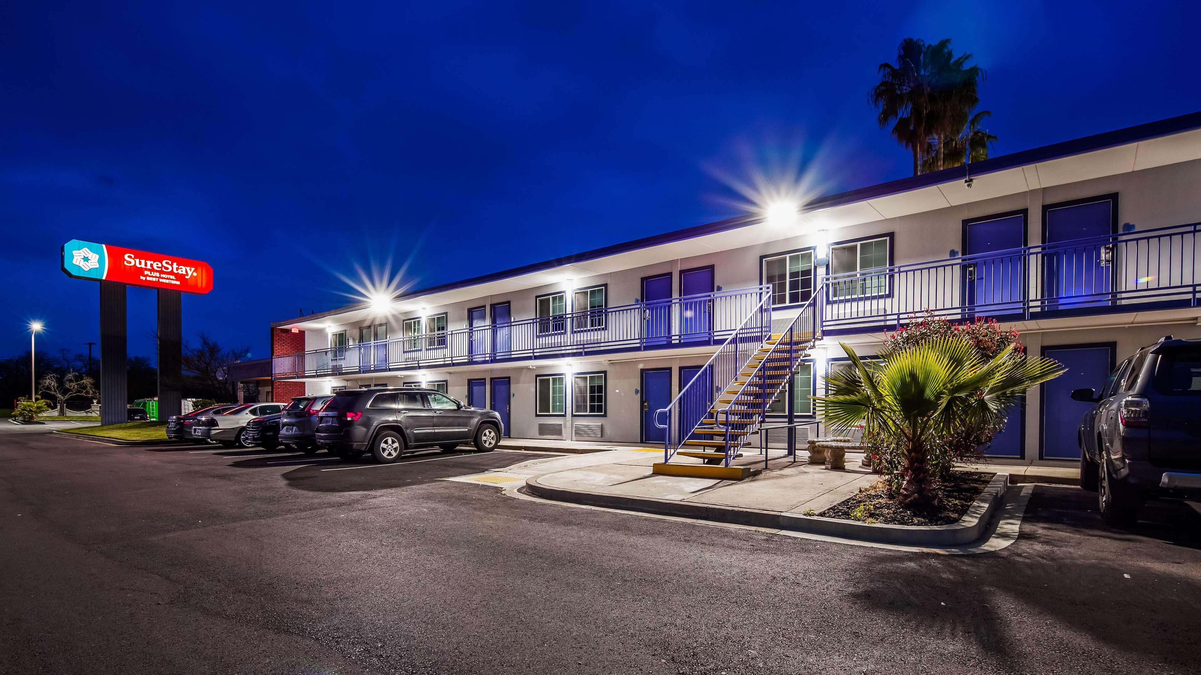 Surestay Plus Hotel By Best Western Sacramento Cal Expo Exterior photo