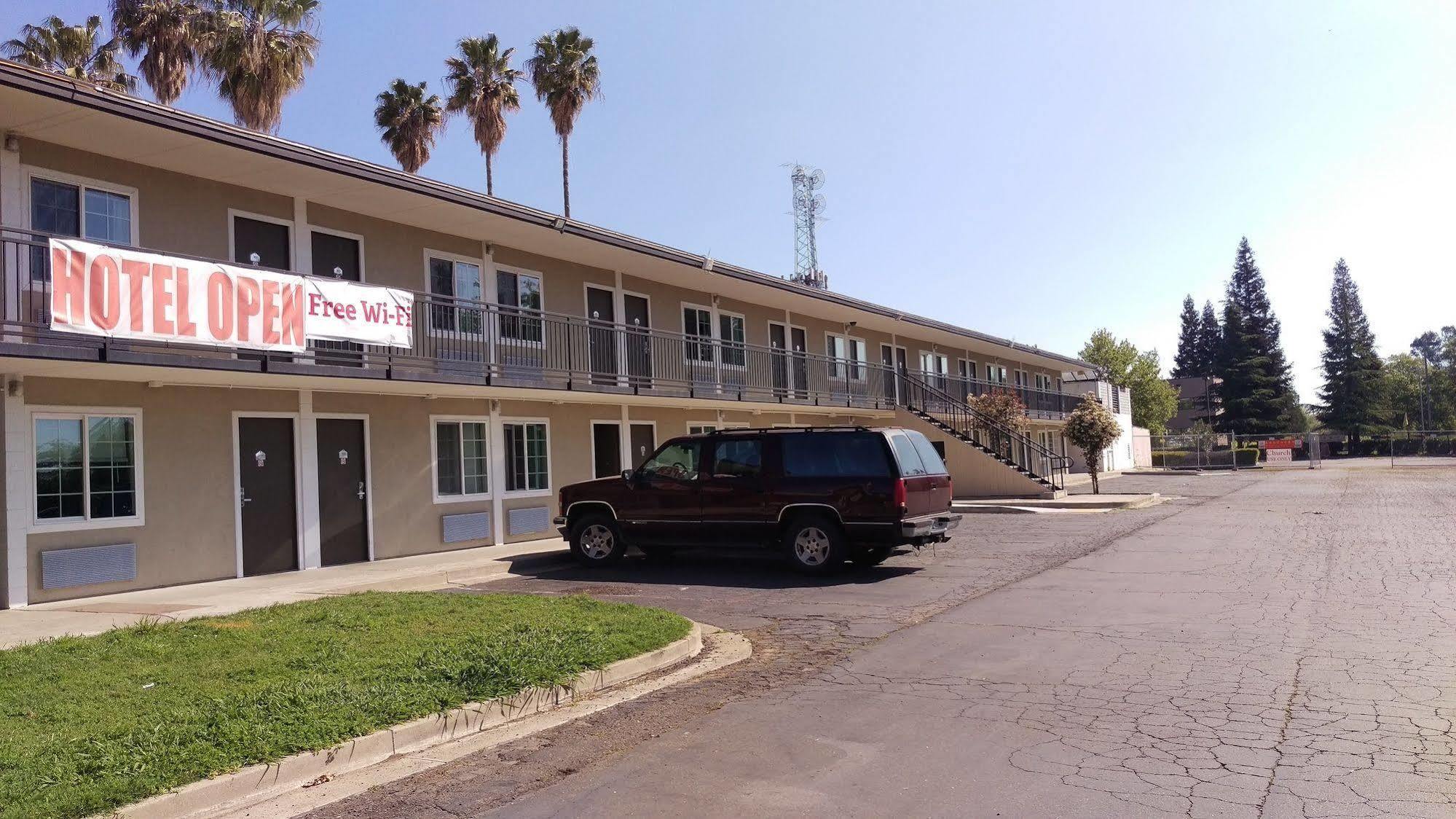Surestay Plus Hotel By Best Western Sacramento Cal Expo Exterior photo