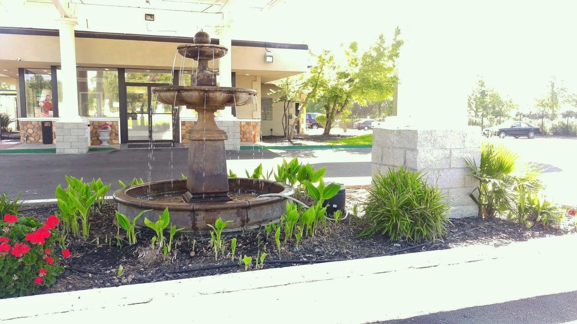 Surestay Plus Hotel By Best Western Sacramento Cal Expo Exterior photo